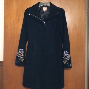 Gorgeous embroidered long coat.